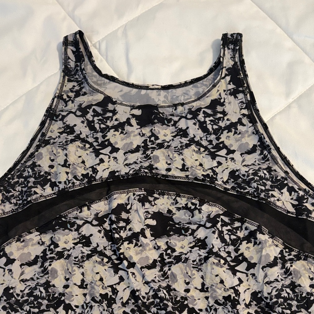 lululemon athletica Water Sun Runner Tank Top - Picture 3 of 6